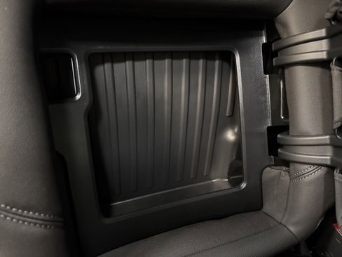 New 2026 GMC Sierra 1500 SLT w/ SLT Premium Package image 14