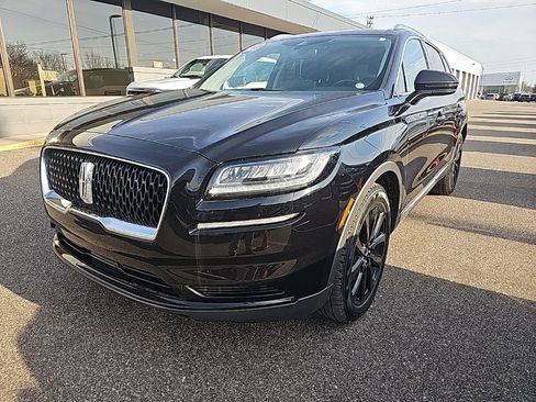 Used 2023 Lincoln Nautilus Reserve w/ Monochromatic Package image 2