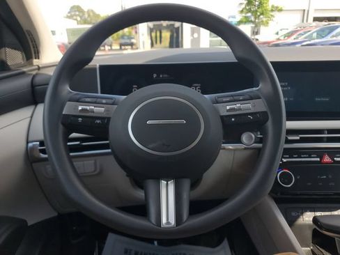 Used 2025 Hyundai Tucson SEL FWD image 23