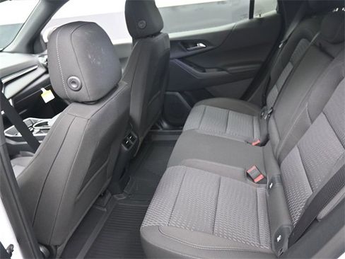 New 2026 Chevrolet Equinox LT w/ Safety and Technology Package image 9