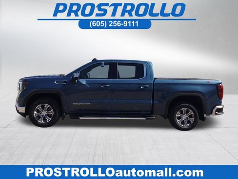 Used 2024 GMC Sierra 1500 SLE w/ Preferred Package image 1
