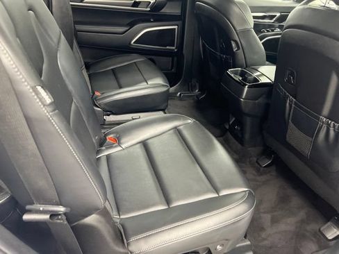 Used 2024 Kia Telluride S w/ S Sunroof Package AWD/4WD image 23