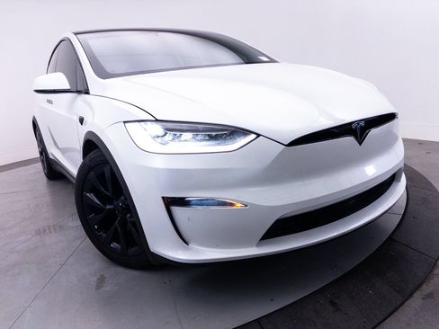 Used 2022 Tesla Model X AWD/4WD image 4