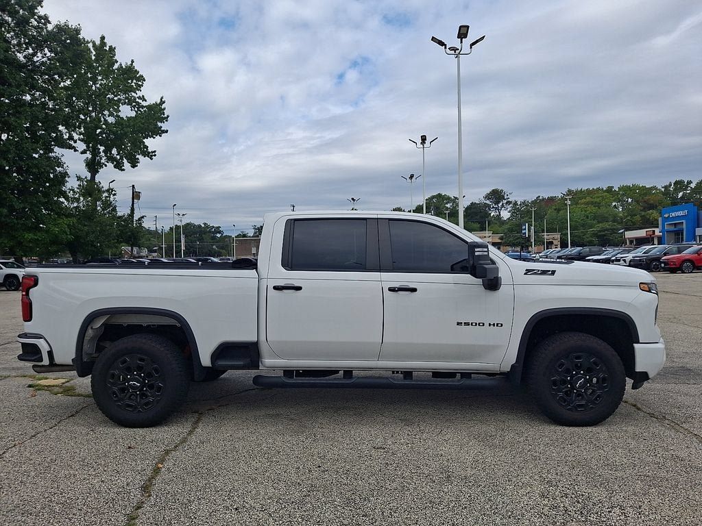 Used 2024 Chevrolet Silverado 2500 LT w/ Z71 Sport Edition AWD/4WD image 8