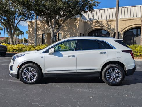 Used 2023 Cadillac XT5 Premium Luxury image 3