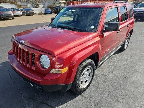 Used 2015 Jeep Patriot Sport image 5