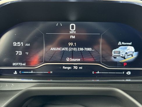 Used 2024 GMC Yukon XL SLT w/ SLT Luxury Package RWD image 10