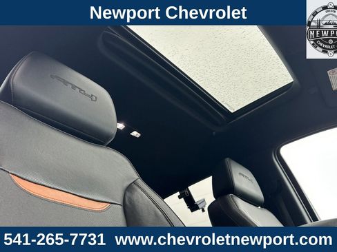 Used 2020 GMC Sierra 2500 AT4 w/ AT4 Premium Package image 17