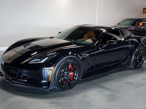 Used 2017 Chevrolet Corvette Z06 RWD image 5