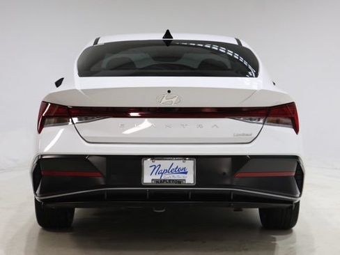 Used 2024 Hyundai Elantra Limited FWD image 6