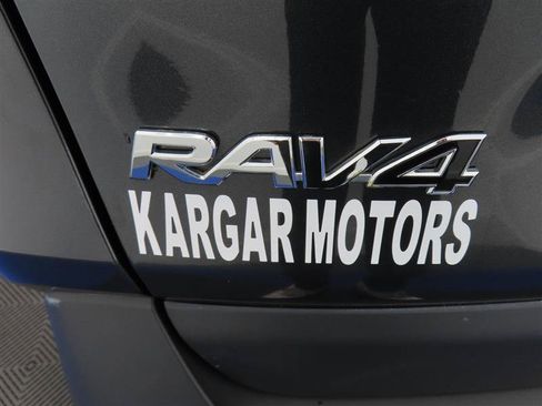 Used 2025 Toyota RAV4 LE AWD/4WD image 14
