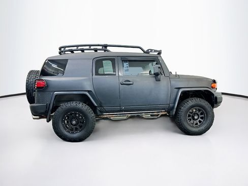 Used 2008 Toyota FJ Cruiser 4WD image 10