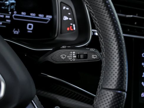 Used 2022 Audi RS Q8 AWD/4WD image 33