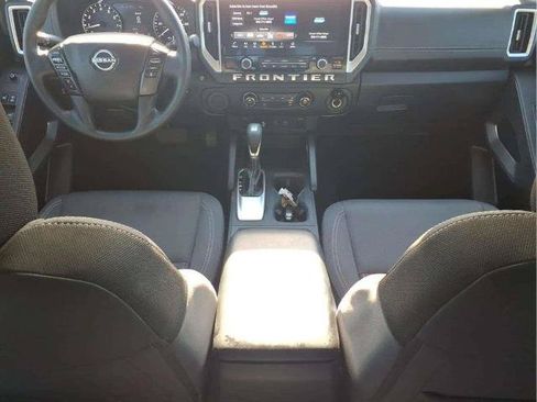 Certified 2026 Nissan Frontier SV RWD image 11
