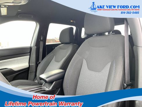 Used 2024 Jeep Compass Sport AWD/4WD image 31
