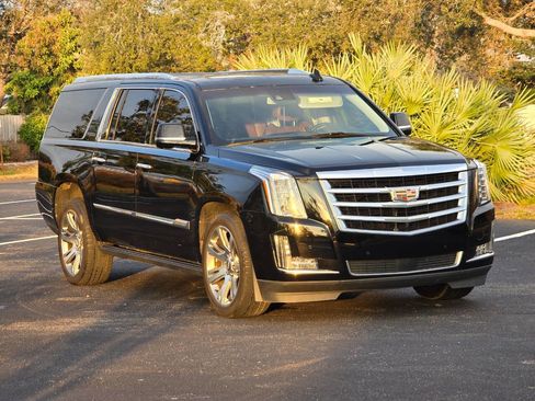 Used 2015 Cadillac Escalade ESV Premium image 1