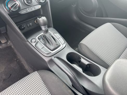 Used 2020 Hyundai Kona SE FWD image 23