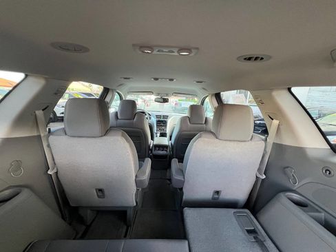 Used 2012 Chevrolet Traverse LT AWD/4WD image 9