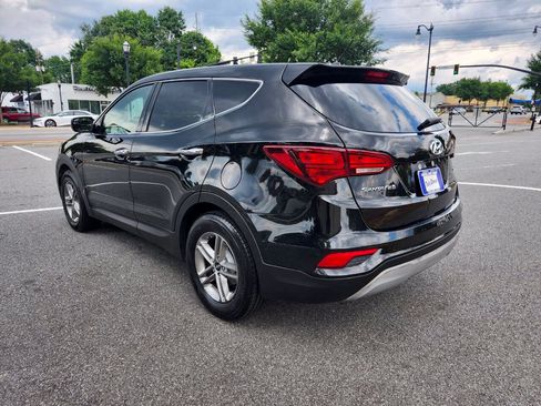 Used 2018 Hyundai Santa Fe Sport FWD image 16