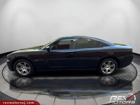 Used 2014 Dodge Charger R/T RWD image 2