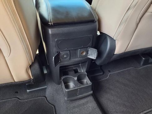 Used 2023 Ford Explorer XLT w/ Equipment Group 202A image 14