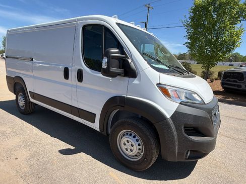 New 2026 RAM ProMaster 2500 w/ Convenience Group image 5