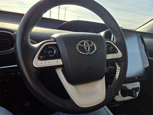 Used 2018 Toyota Prius Four image 26