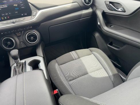 Used 2023 Chevrolet Blazer LT FWD image 15