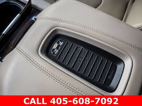 Used 2018 Cadillac Escalade Luxury RWD image 56