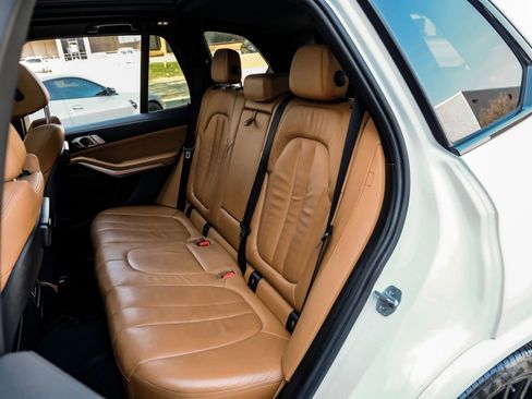 Used 2022 BMW X5 sDrive40i w/ M Sport Package image 41