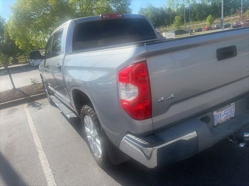 Used 2016 Toyota Tundra SR5 AWD/4WD image 8