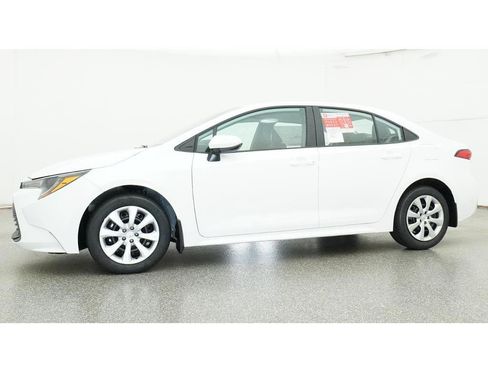New 2026 Toyota Corolla LE FWD image 18