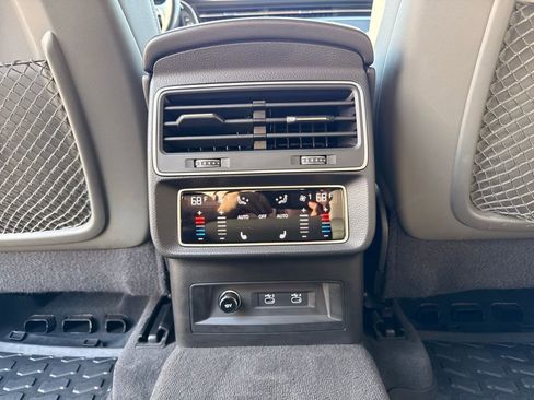 Used 2021 Audi Q8 Premium Plus w/ Premium Plus Package AWD/4WD image 27