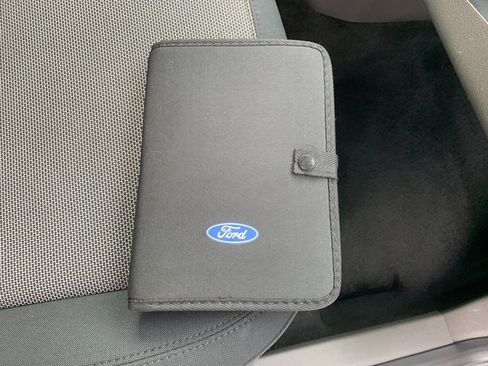 Used 2019 Ford Transit Connect XL image 12