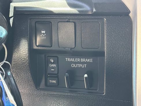 Used 2017 Toyota Tundra SR5 RWD image 24