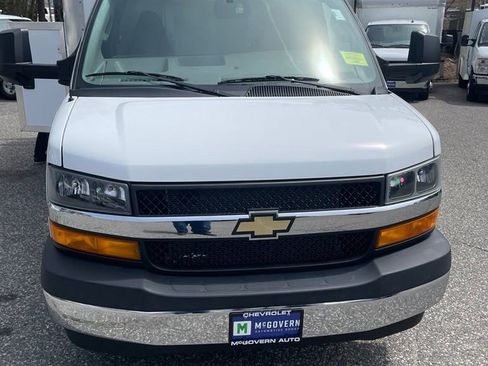 Used 2022 Chevrolet Express 3500 w/ Power Convenience Package RWD image 1
