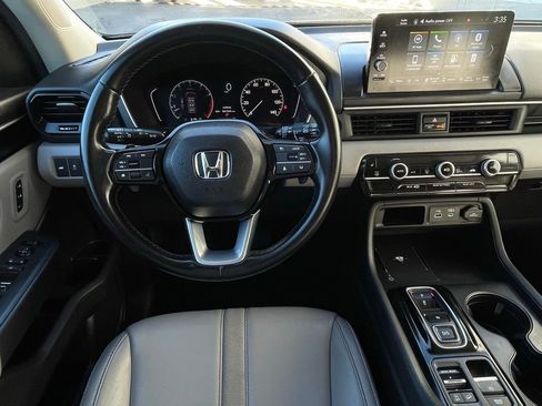 Certified 2025 Honda Pilot EX-L image 11