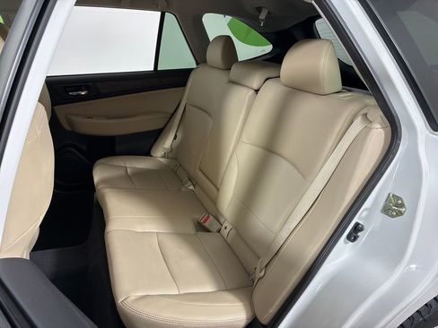 Used 2016 Subaru Outback 3.6R Limited image 26