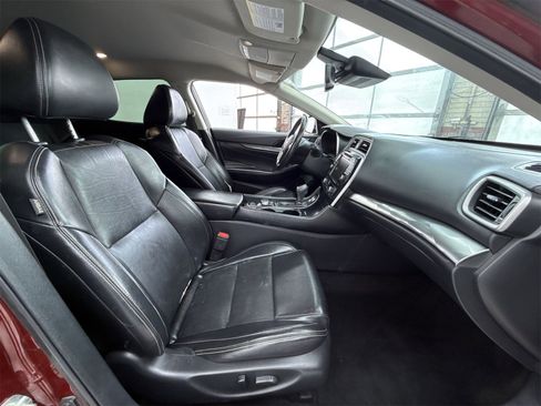 Used 2020 Nissan Maxima 3.5 SV w/ Floor Mat Group image 15