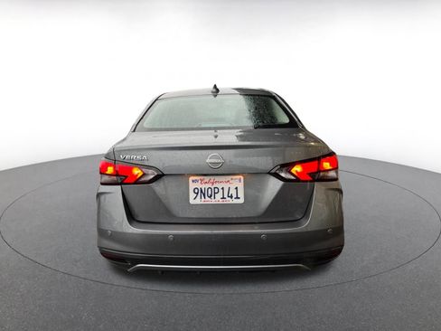 Used 2025 Nissan Versa SV image 6