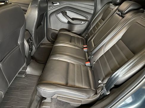 Used 2019 Ford Escape Titanium image 21