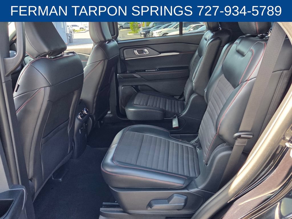 Used 2025 Ford Explorer ST-Line AWD/4WD image 11