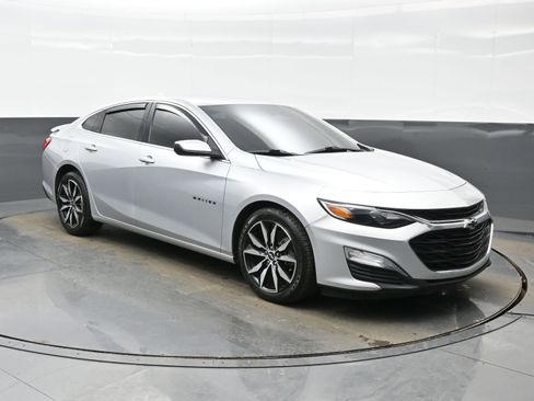 Used 2022 Chevrolet Malibu RS image 8