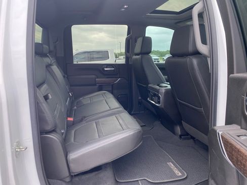 Used 2023 GMC Sierra 2500 Denali w/ Denali Ultimate Package image 14