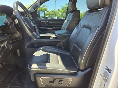 Used 2022 RAM 1500 Limited AWD/4WD image 4