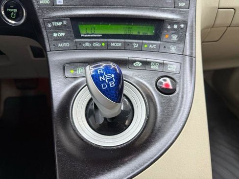 Used 2010 Toyota Prius Five FWD image 18
