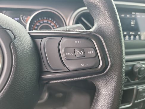 Used 2023 Jeep Gladiator Sport AWD/4WD image 29