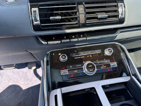 Used 2022 Lincoln Navigator Black Label image 30