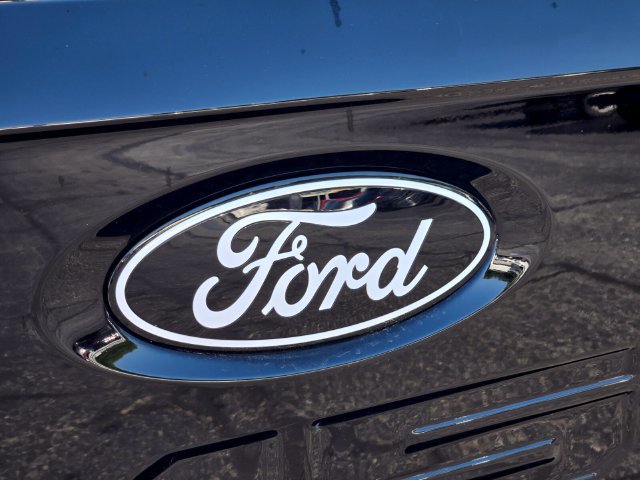 Used 2025 Ford F150 XLT w/ Equipment Group 302A MID AWD/4WD image 16
