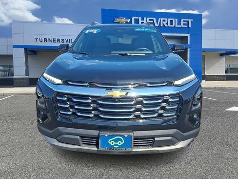 Certified 2025 Chevrolet Equinox LT w/ Convenience Package II AWD/4WD image 2